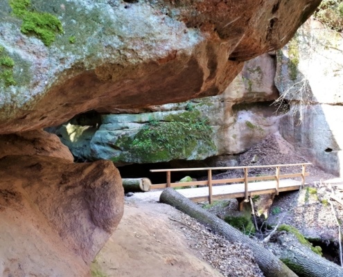 Schnittlinger Loch, Spalter Hügelland